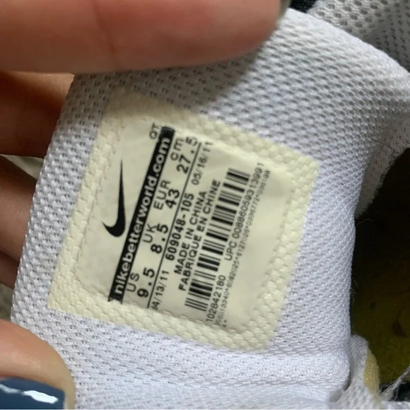 Nike | air max size 9.5 - Picture 3 of 7